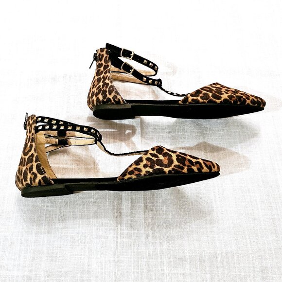 NWOT JUST FAB Pointed Toe With Studded Strap Leopard Print Flats Size 7.5 - Picture 4 of 7